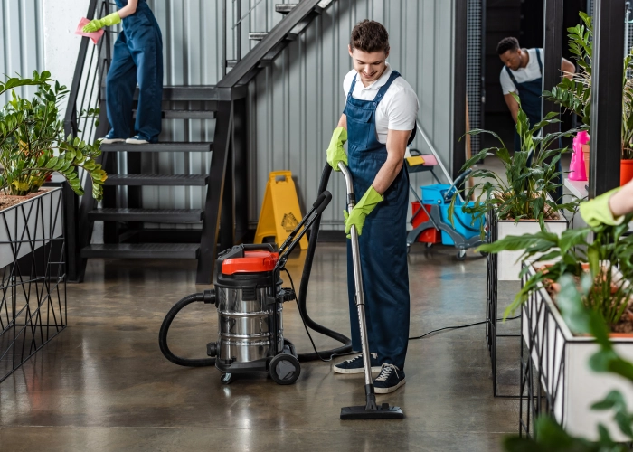 Pulizia uffici a Savona 17100